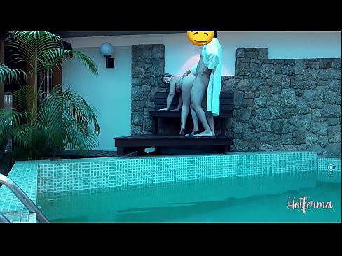 ❤️ Boss invitéiert Déngschtmeedchen an de Pool, mee konnt net engem waarm widderstoen Qualitéit Sex bei eis lb.shadbase-xxx.ru ❤